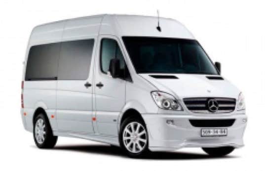 Белый автобус на похороны